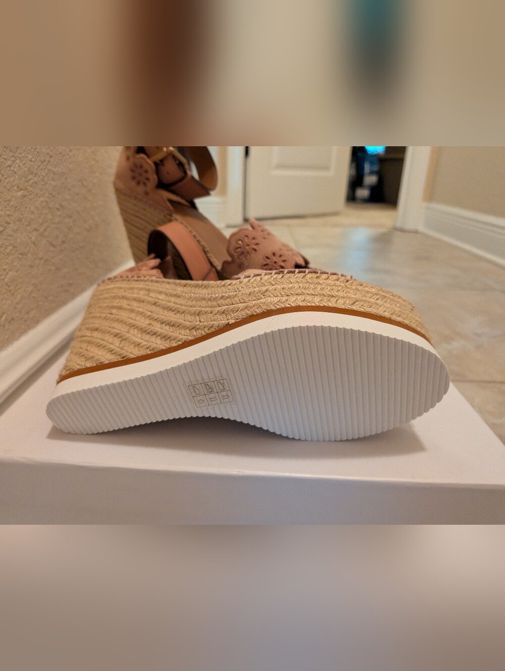See By Chloe Pink Floral Espadrille Wedge Sandals - Picture 4 of 5